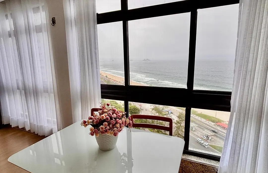 Vista para o mar na Barra - Conforto e charme - Alfa Plaza-1